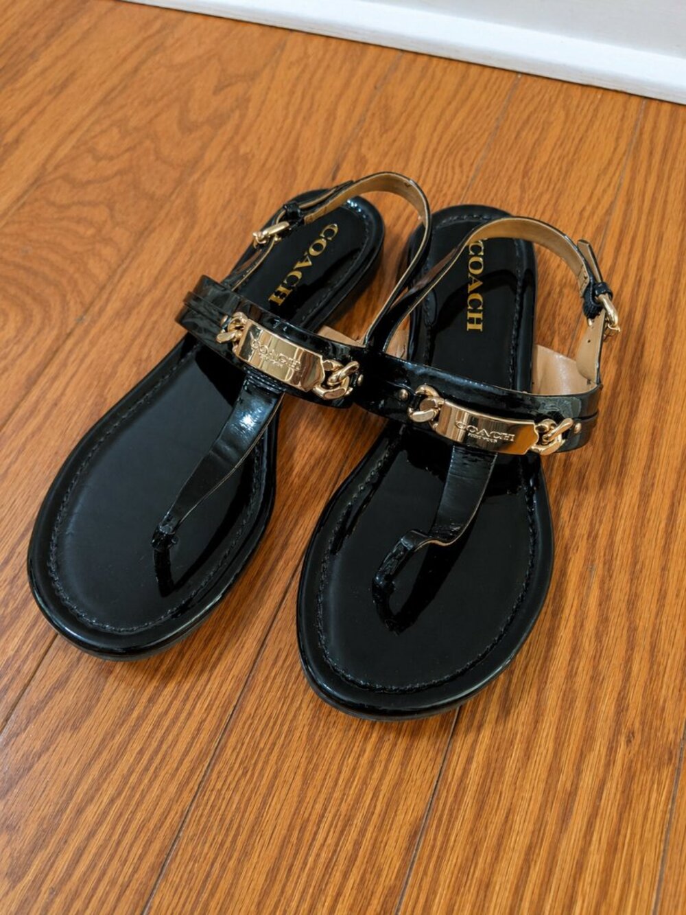 Coach Black Patent Leather Sandals – Women’s 7.5 – Gold Logo